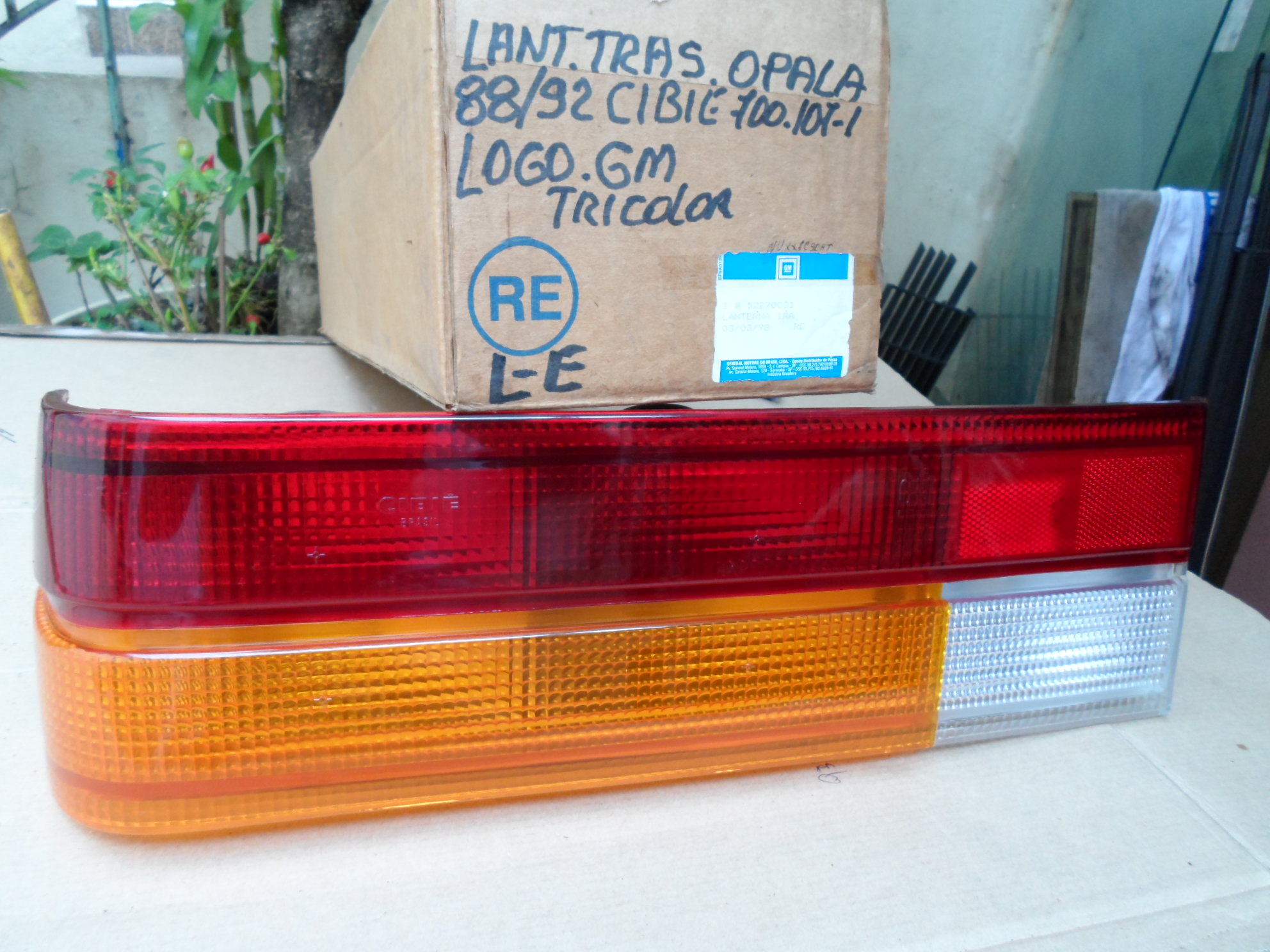 Lanterna Tricolor traseira L/esq Original Gm Cibie Opala 88/92 logo GM Lente